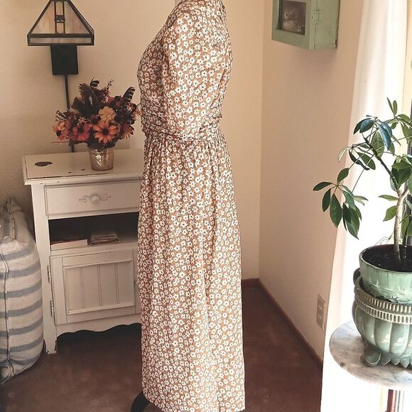 Bec & Bridge Floral Midi - Picture 6 of 15